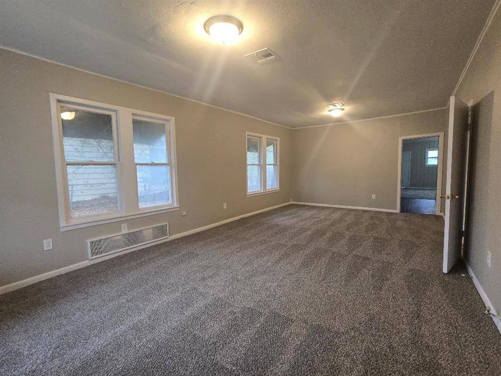 Corsicana, TX 75110,1126 W 6th Avenue