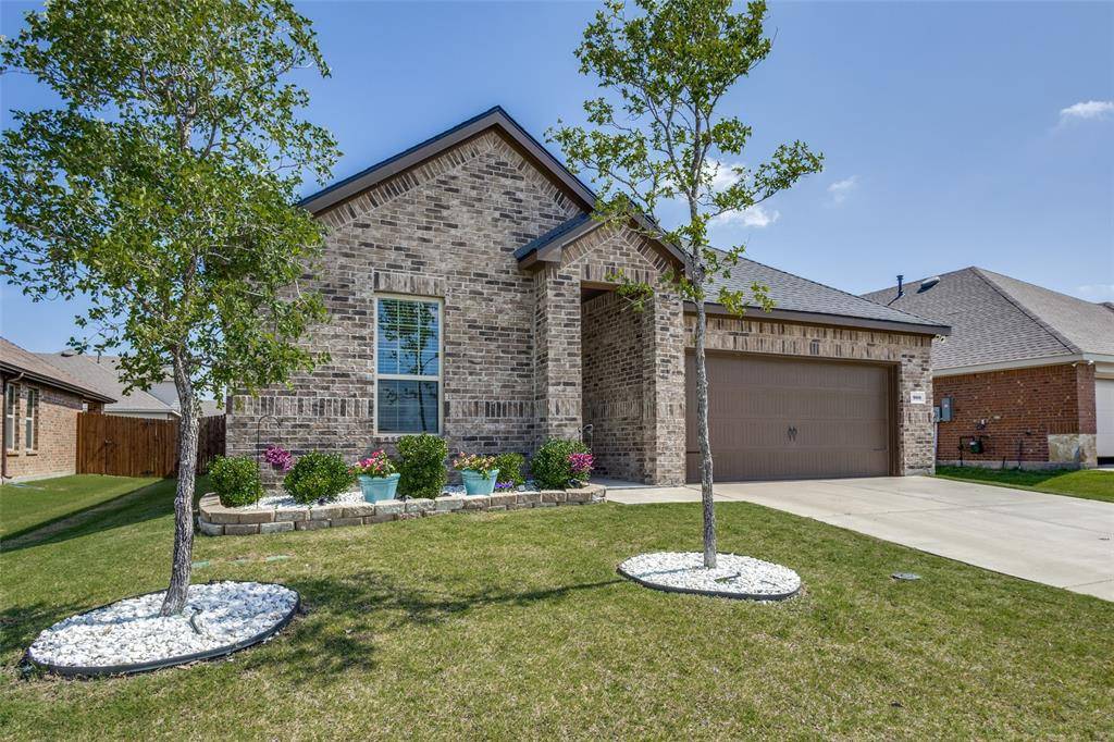 Princeton, TX 75407,900 Honey Maple Street