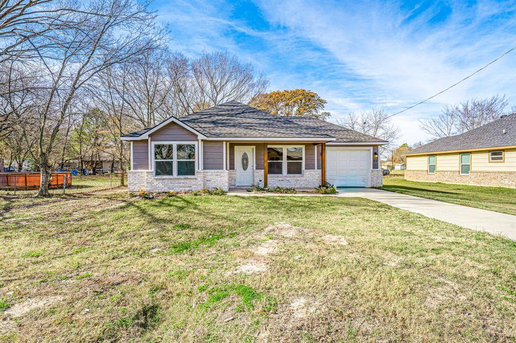 West Tawakoni, TX 75474,917 Redoak Drive