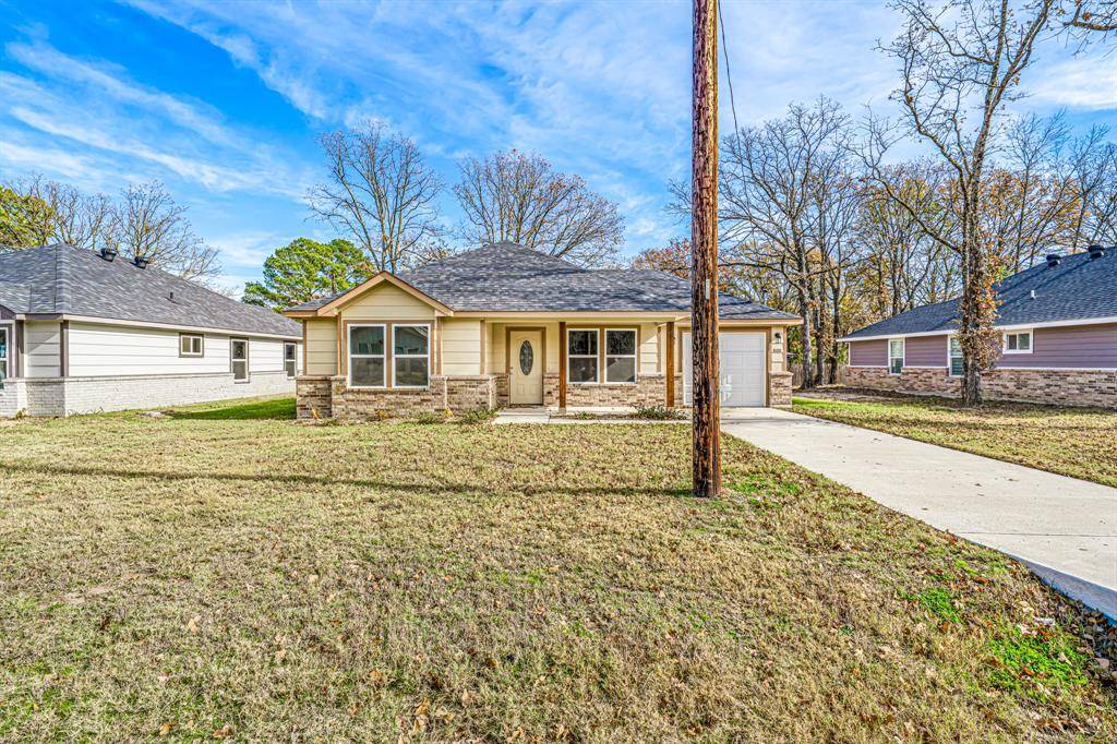 West Tawakoni, TX 75474,800 Hemlock Drive