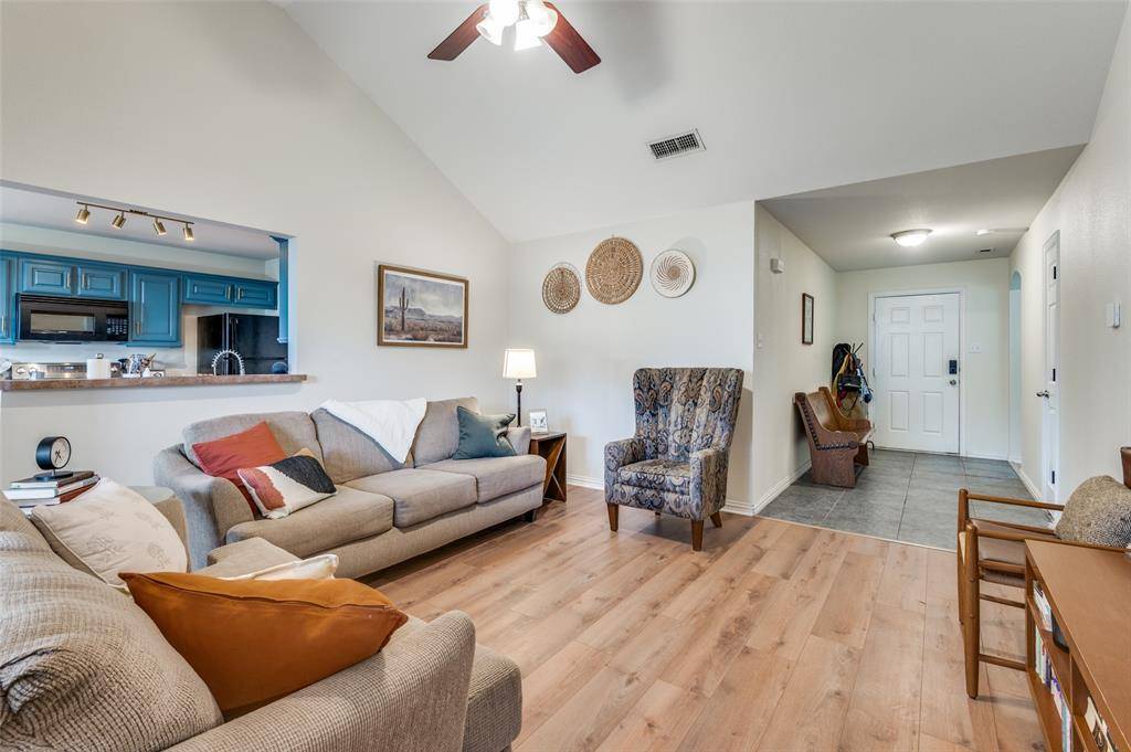 Irving, TX 75061,105 Camden Court