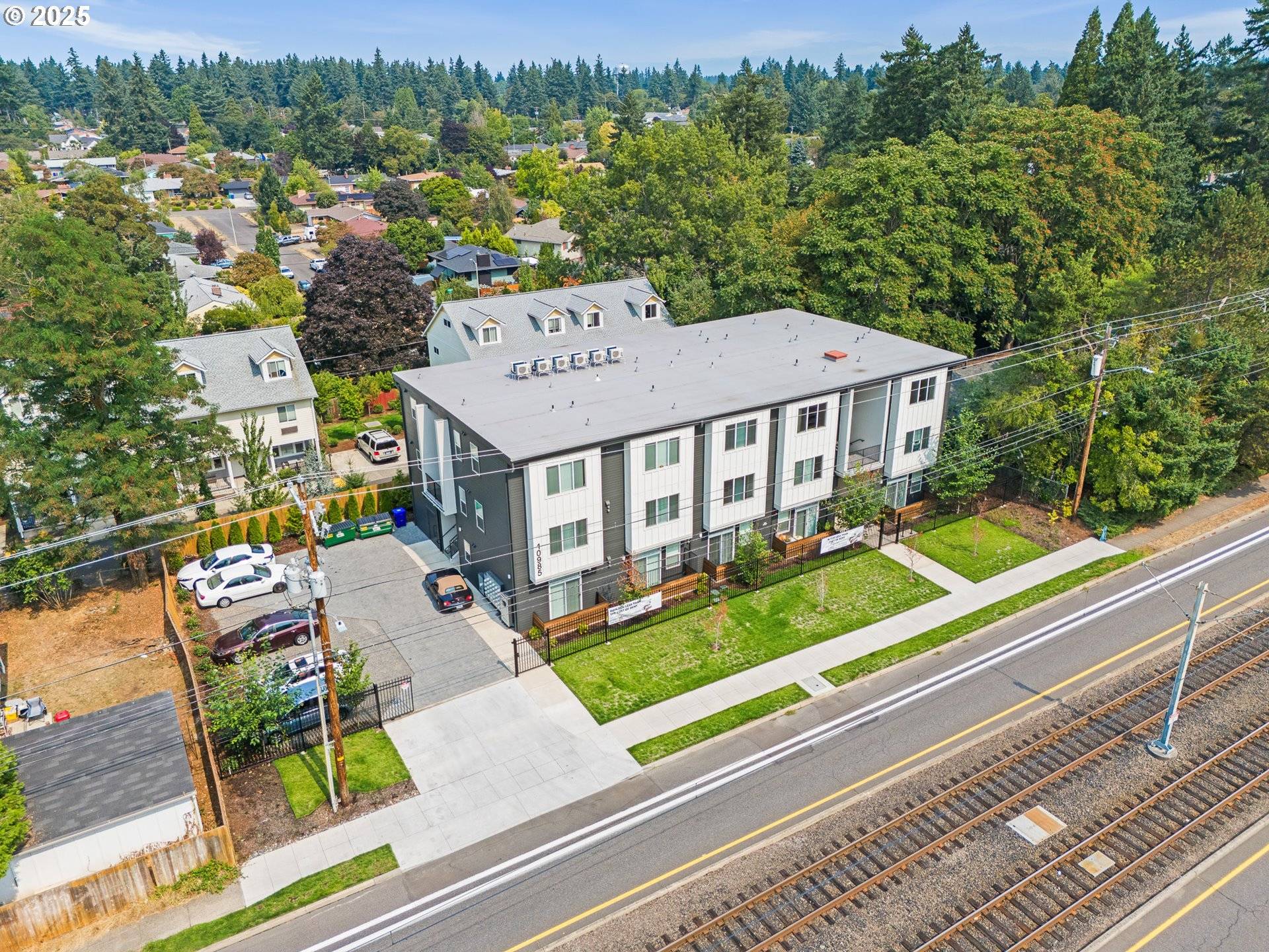 Portland, OR 97216,10985 E Burnside ST #12