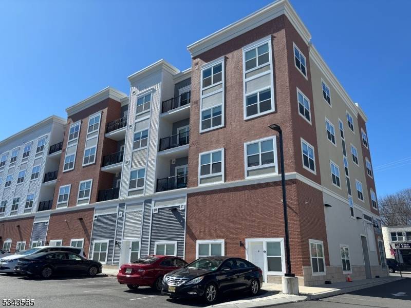 Wharton Boro, NJ 07885,10 N Main St