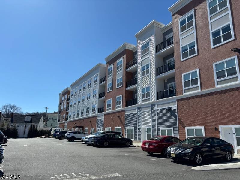 Wharton Boro, NJ 07885,10 N Main St