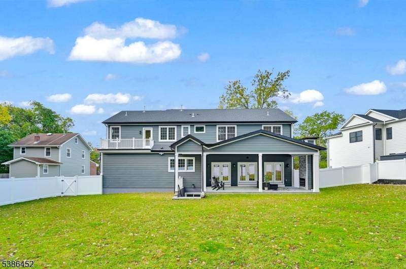 Livingston Twp., NJ 07039,153 E Cedar St