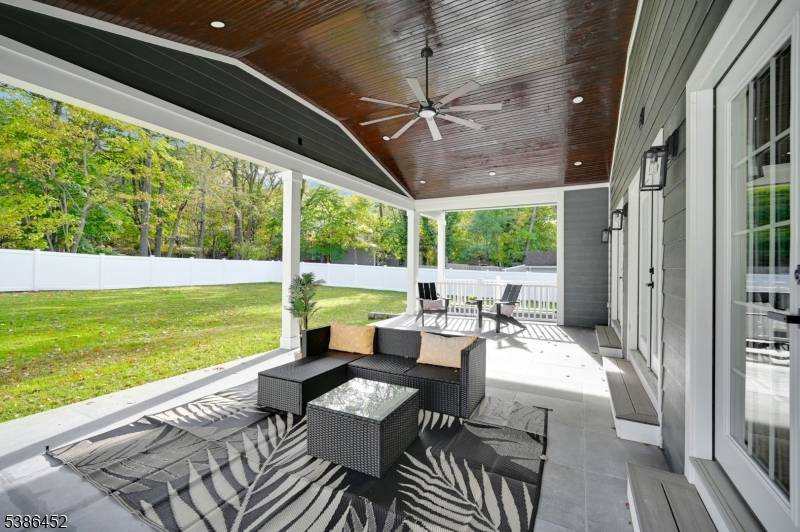 Livingston Twp., NJ 07039,153 E Cedar St