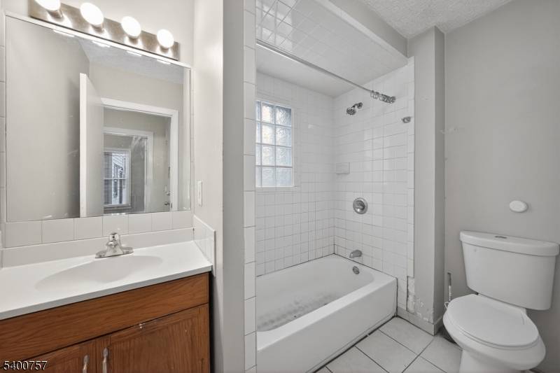 City Of Orange Twp., NJ 07050,271 Mount Vernon Ave