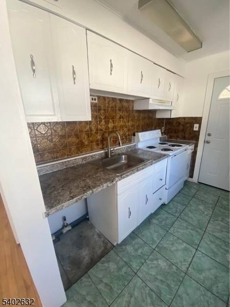 Clifton City, NJ 07013,27 Van Wagoner Ave