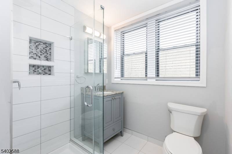 Bloomfield Twp., NJ 07003,73-75 Washington St #10