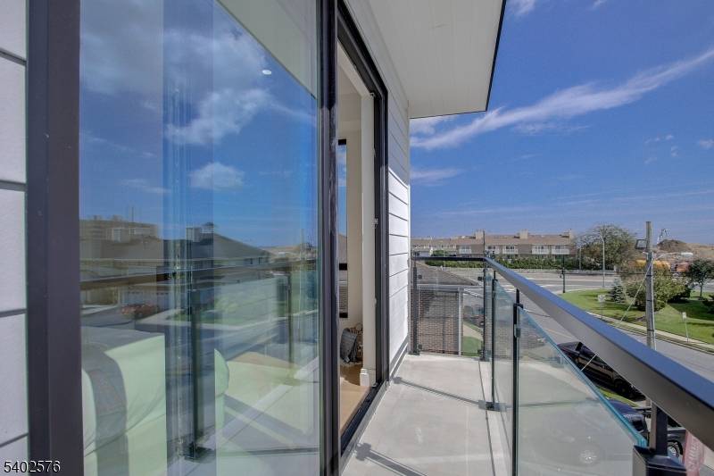 Long Branch City, NJ 07740,14 Seashore Drive