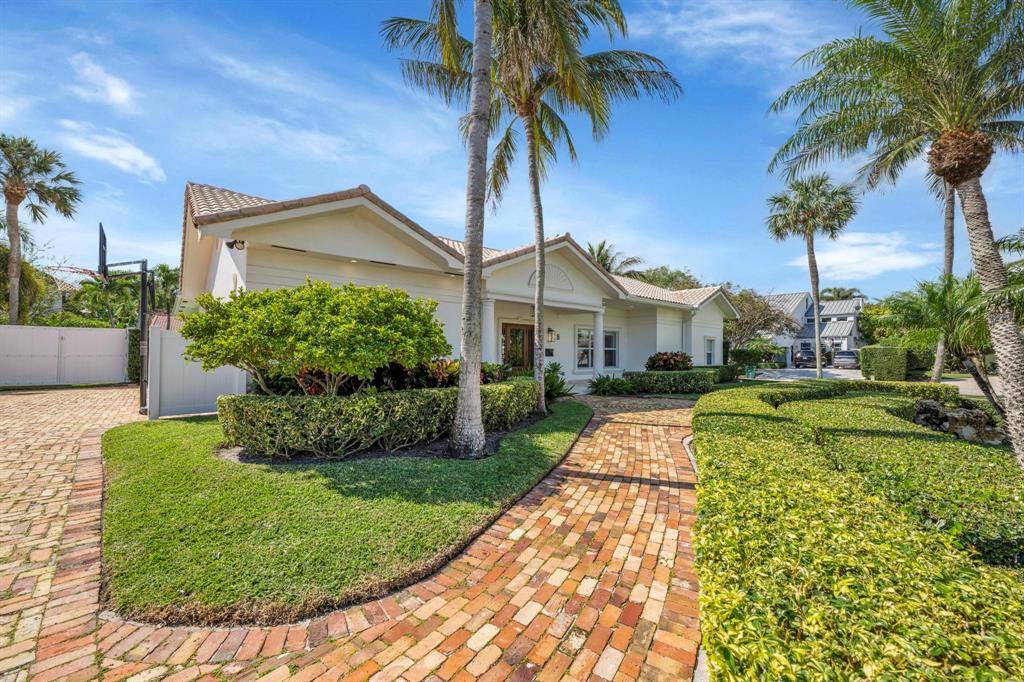 Sea Ranch Lakes, FL 33308,8 Oneida Ln