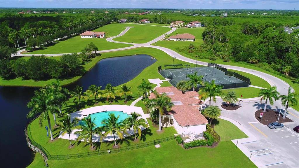 Port St Lucie, FL 34952,339 SE Via Sangro