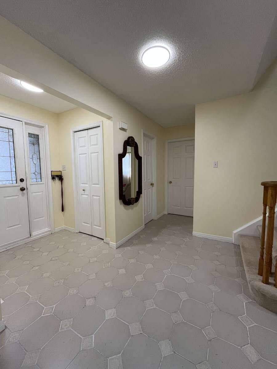 Markham, ON L3P 6V1,102 Burwell CRES