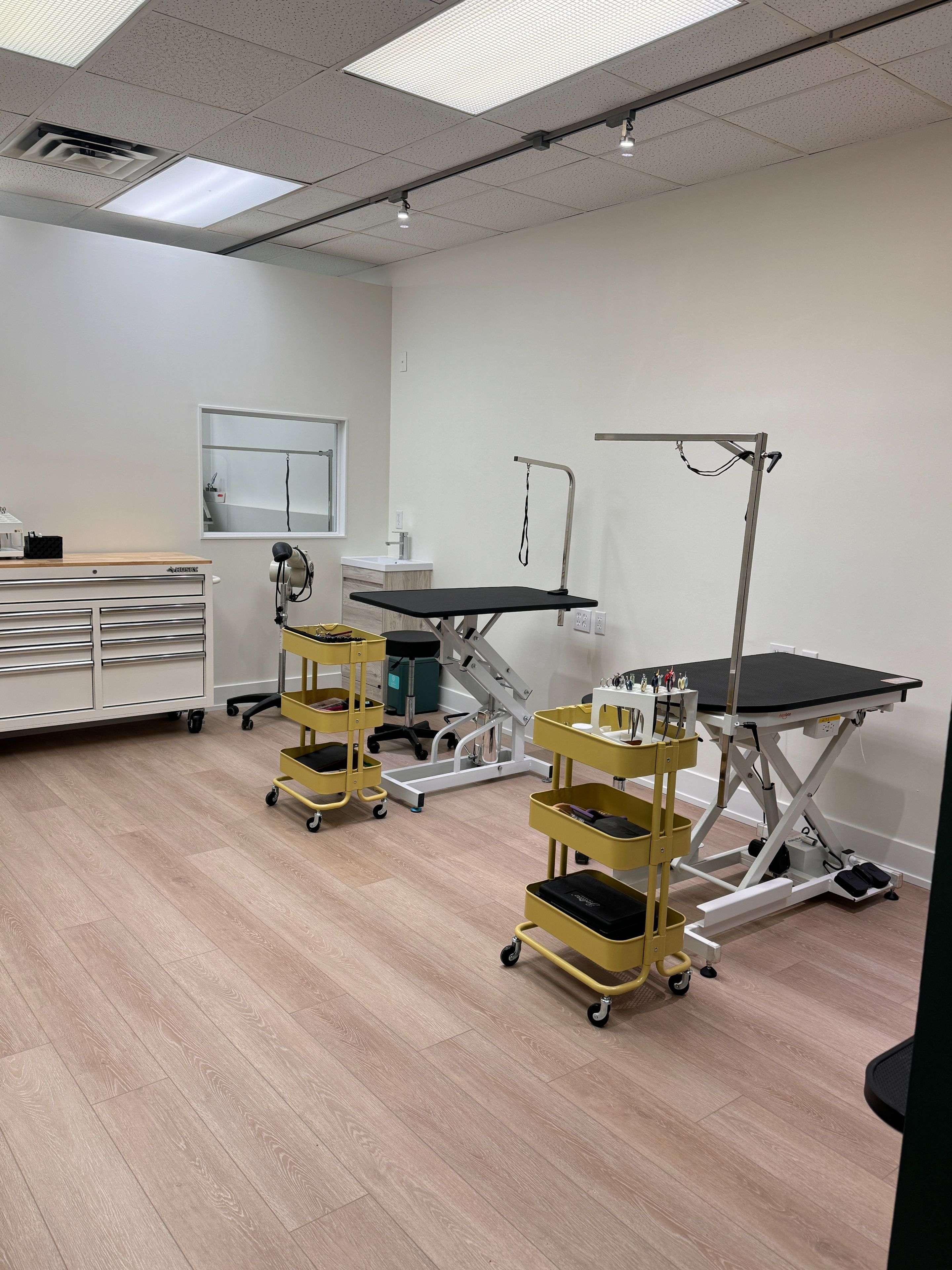 Richmond Hill, ON L4C 1V6,9580 Yonge ST #3