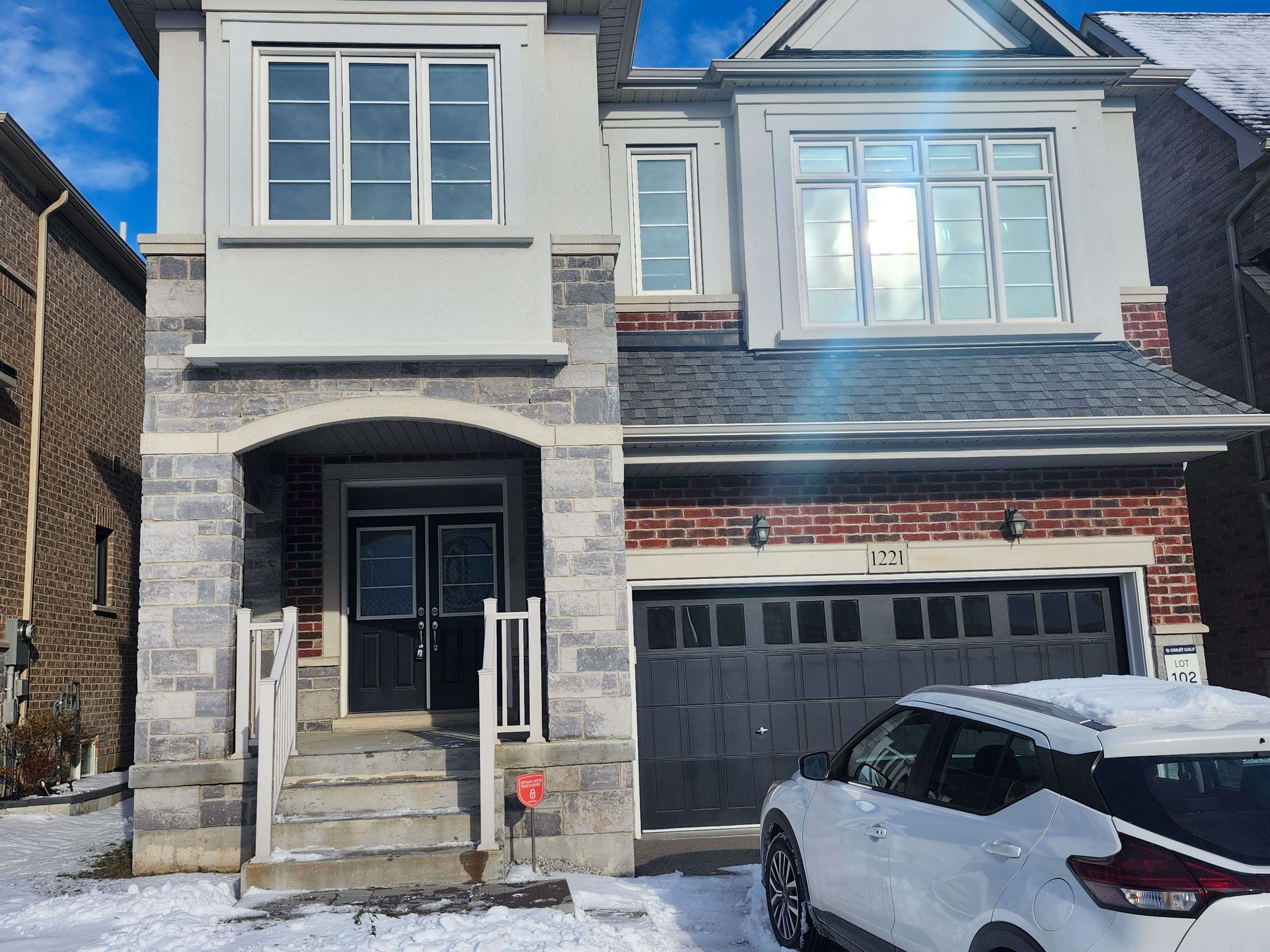 Milton, ON L9T 2X5,1221 Raspberry TER