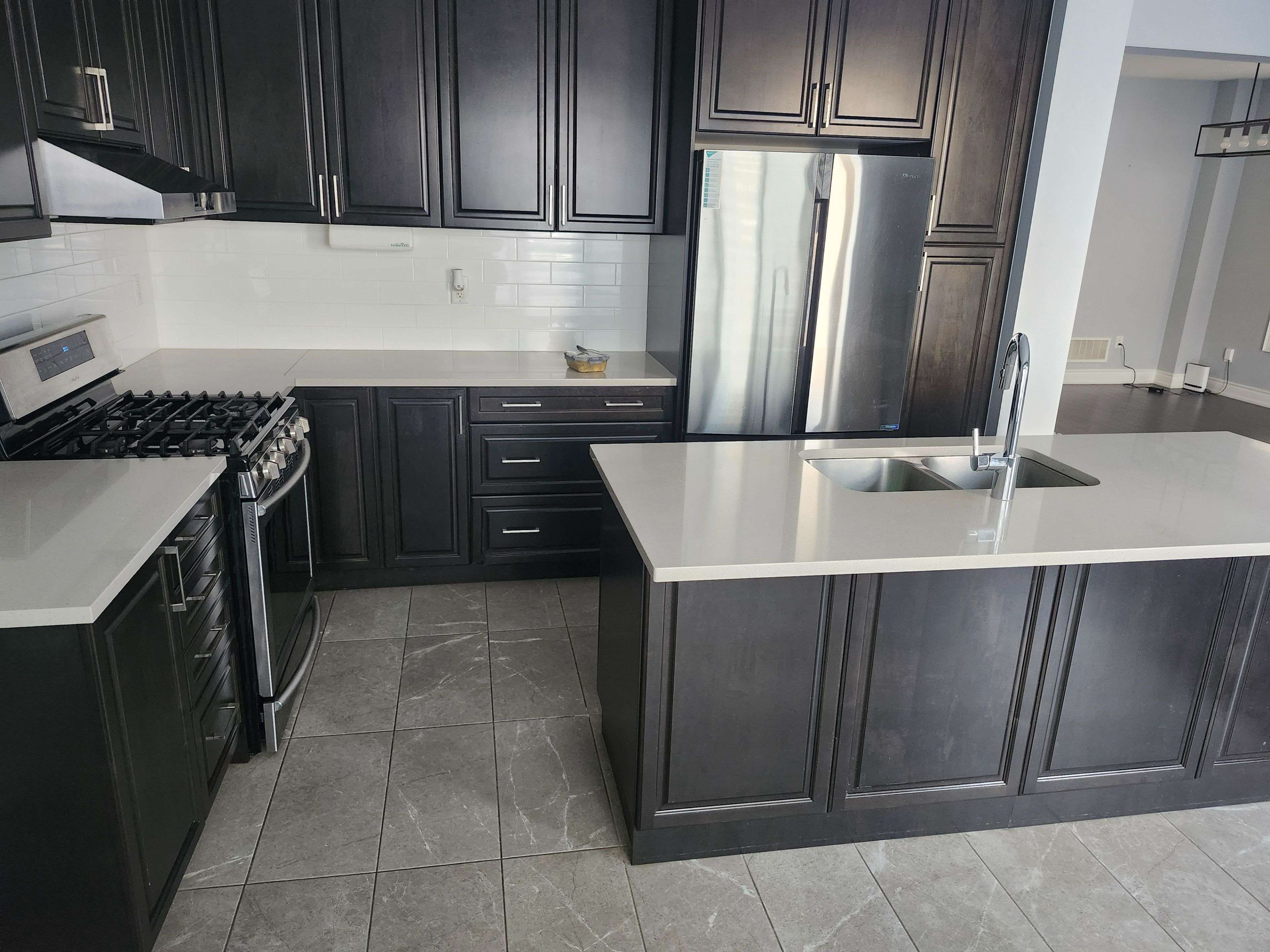 Milton, ON L9T 2X5,1221 Raspberry TER