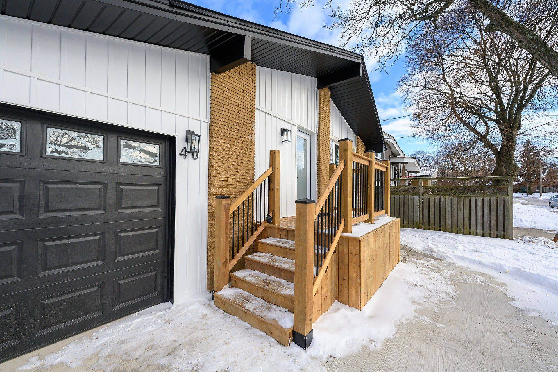 Hamilton, ON L9C 2G1,40 Westaway PL