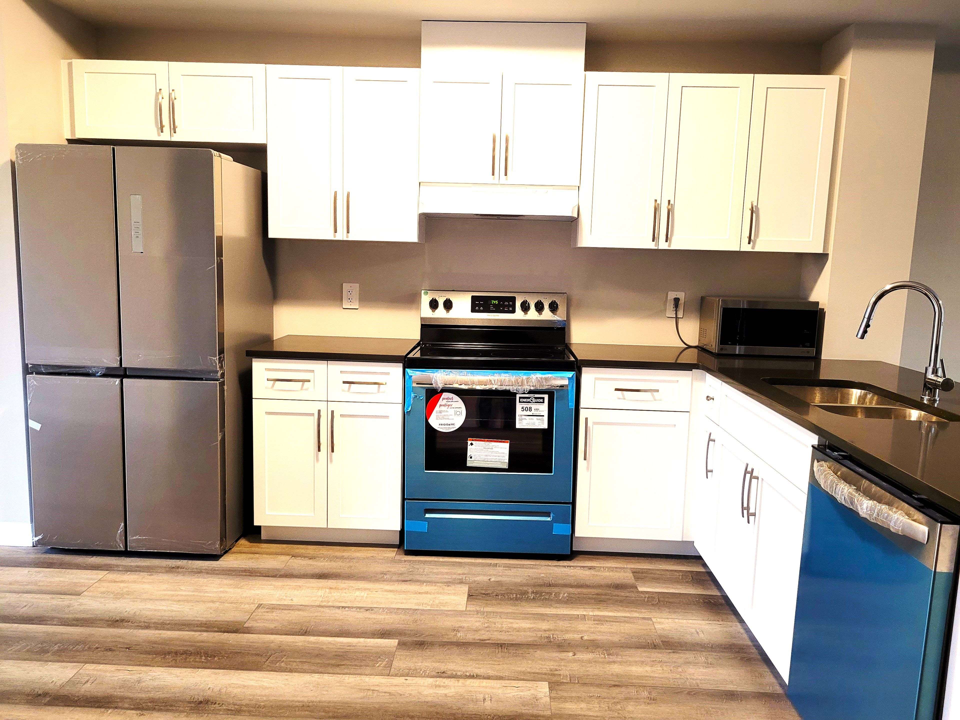 Brantford, ON N3S 0K2,720 Grey ST #37