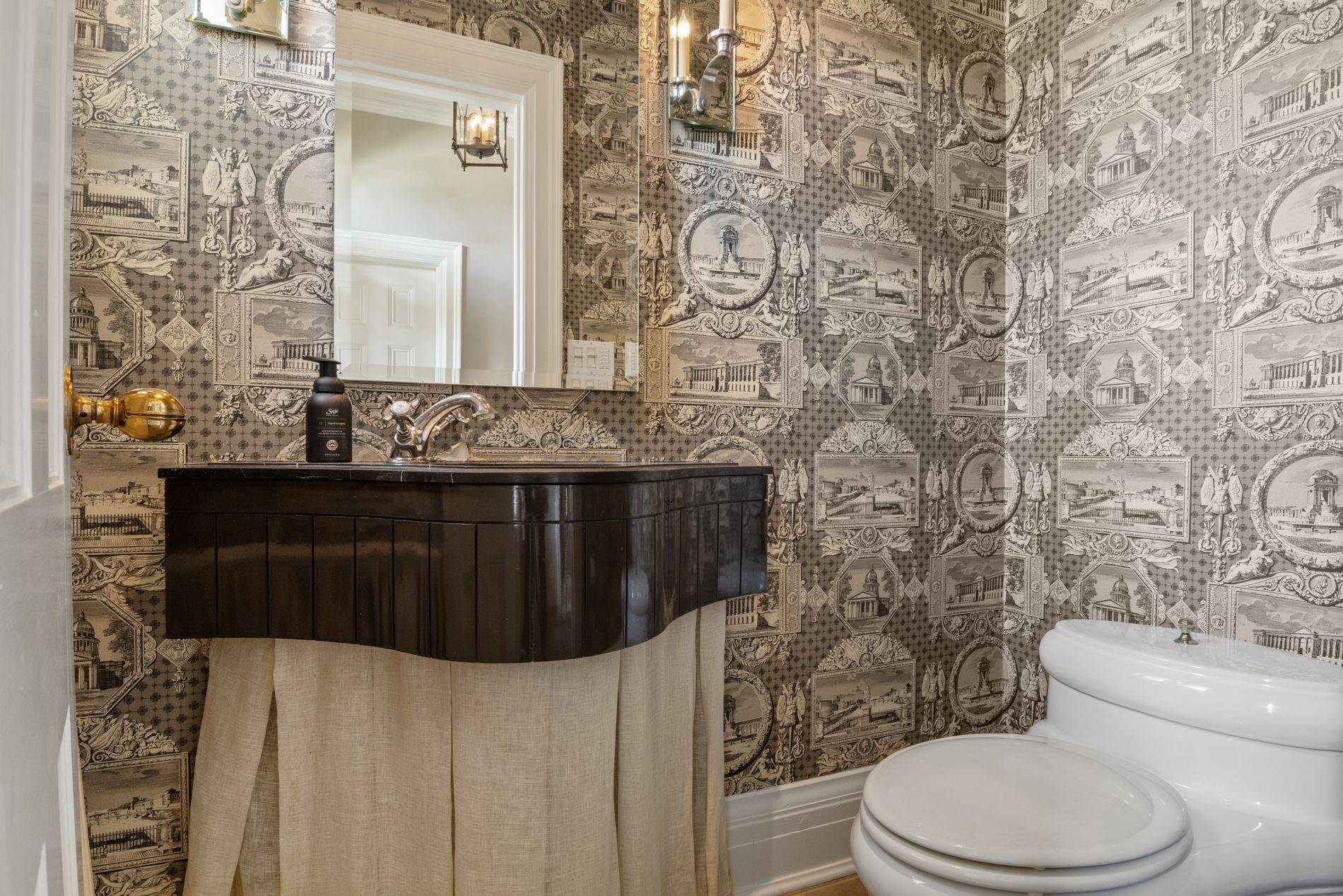 Cambridge, ON N1S 1J1,33 Salisbury AVE