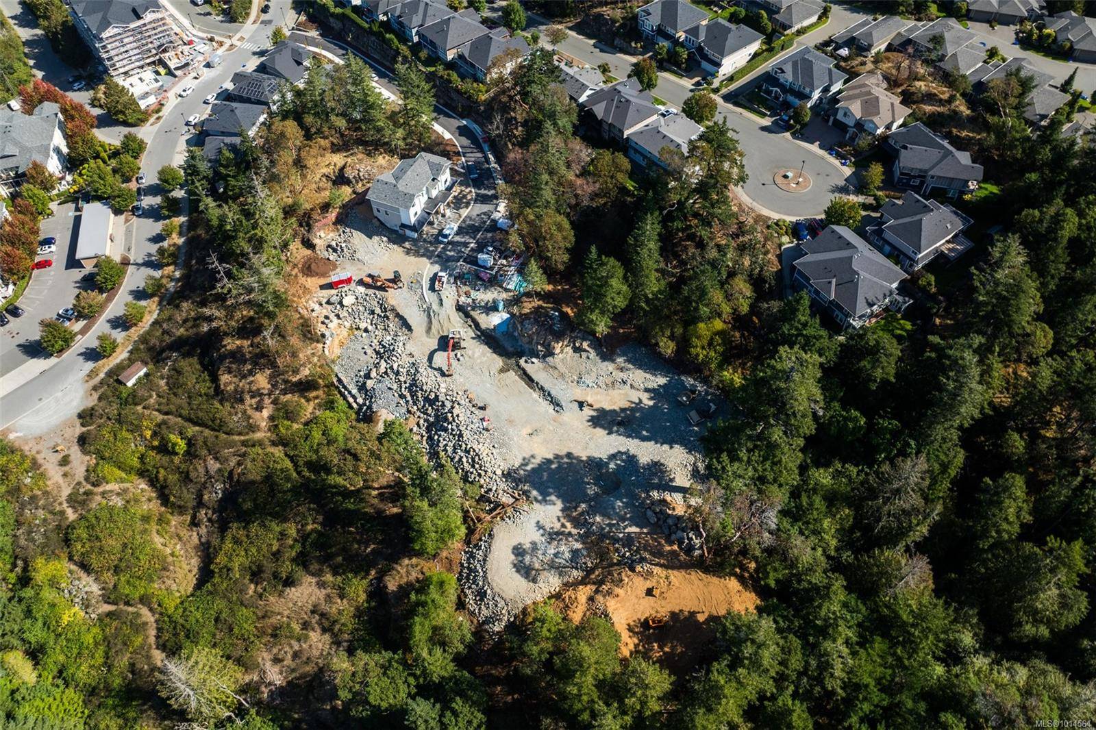 Colwood, BC V9C 0H2,571 Bezanton Way #2