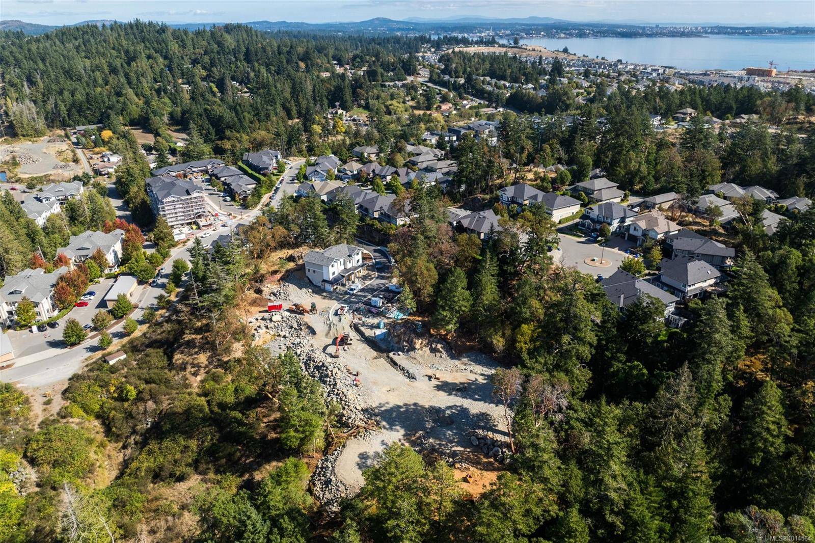 Colwood, BC V9C 0H2,571 Bezanton Way #2