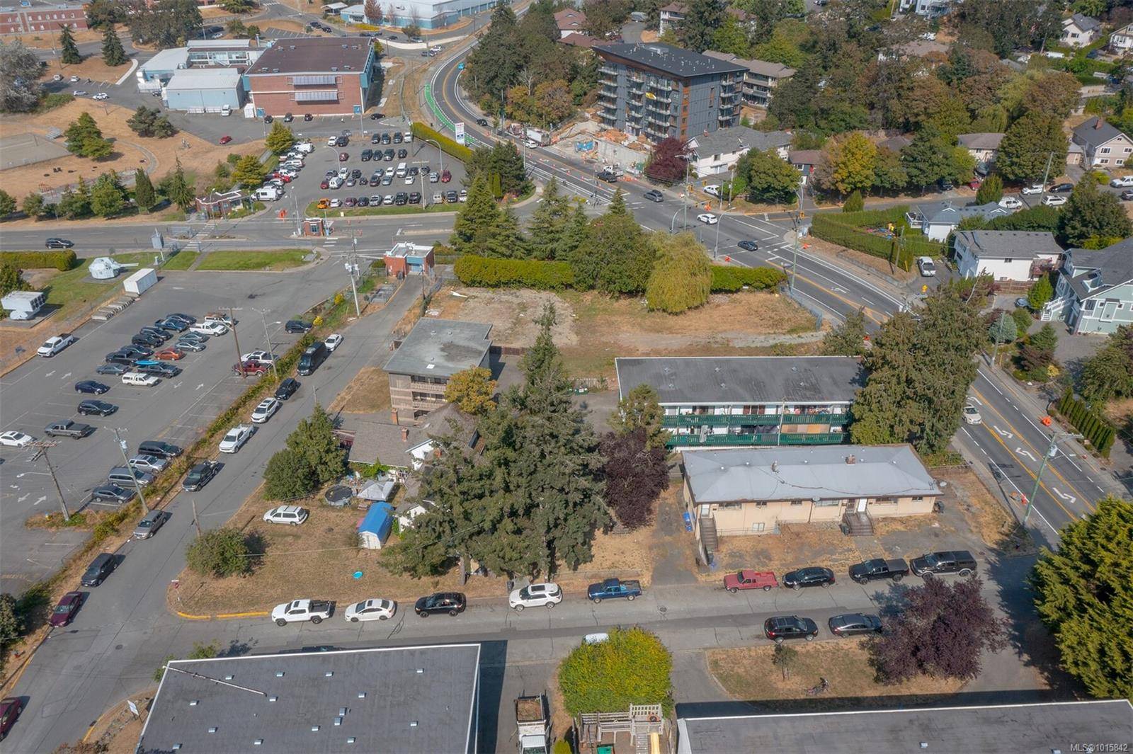 Esquimalt, BC V9A 4X9,656 Admirals Rd