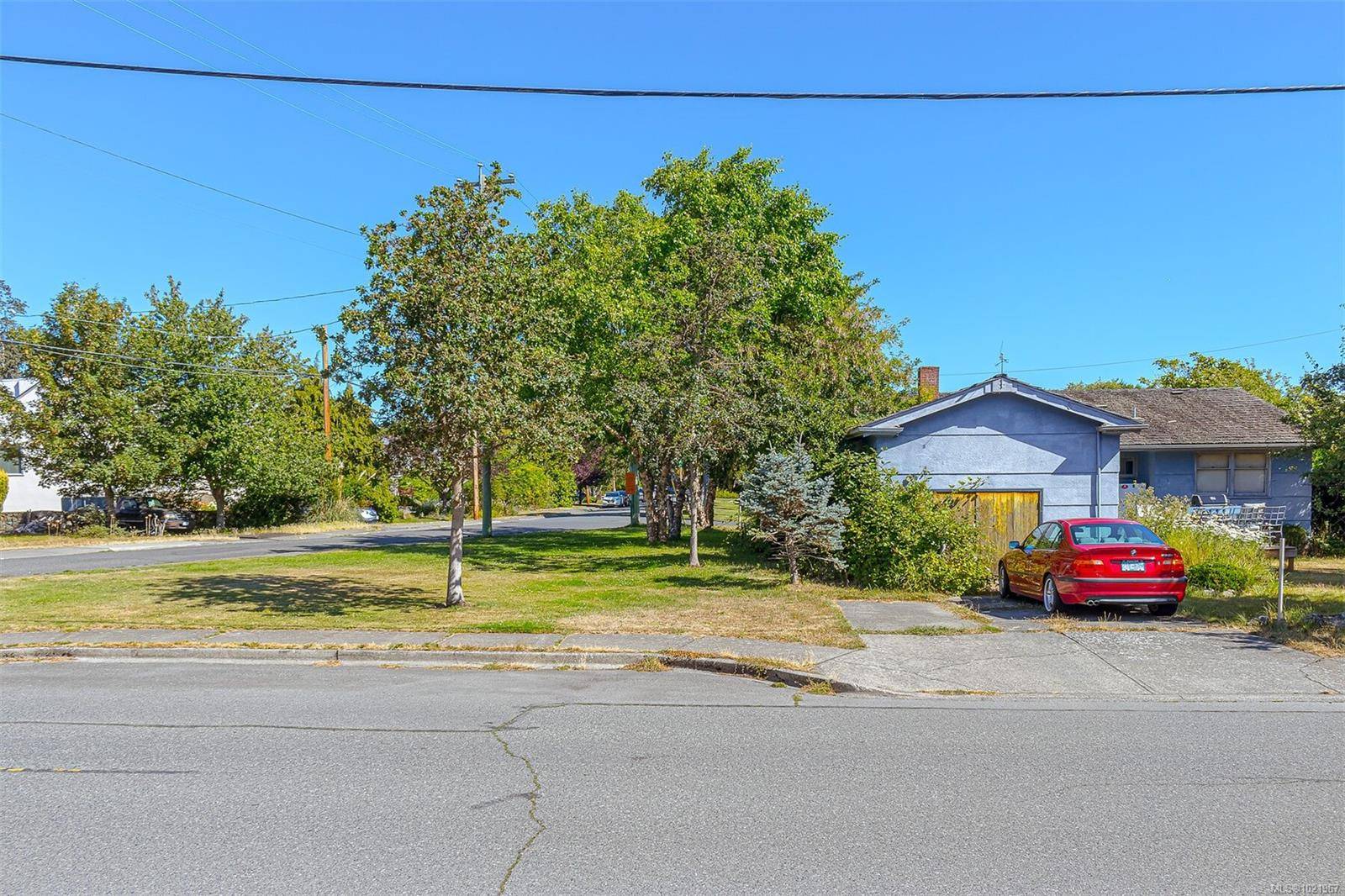 Oak Bay, BC V8S 3B5,2409 Currie Rd