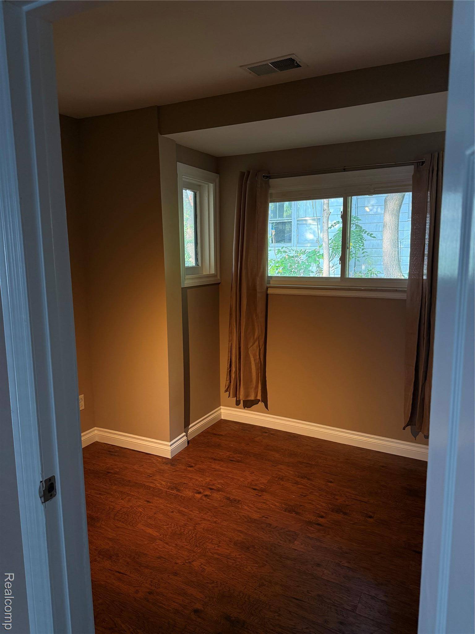 Hazel Park, MI 48030,134 W Brickley AVE