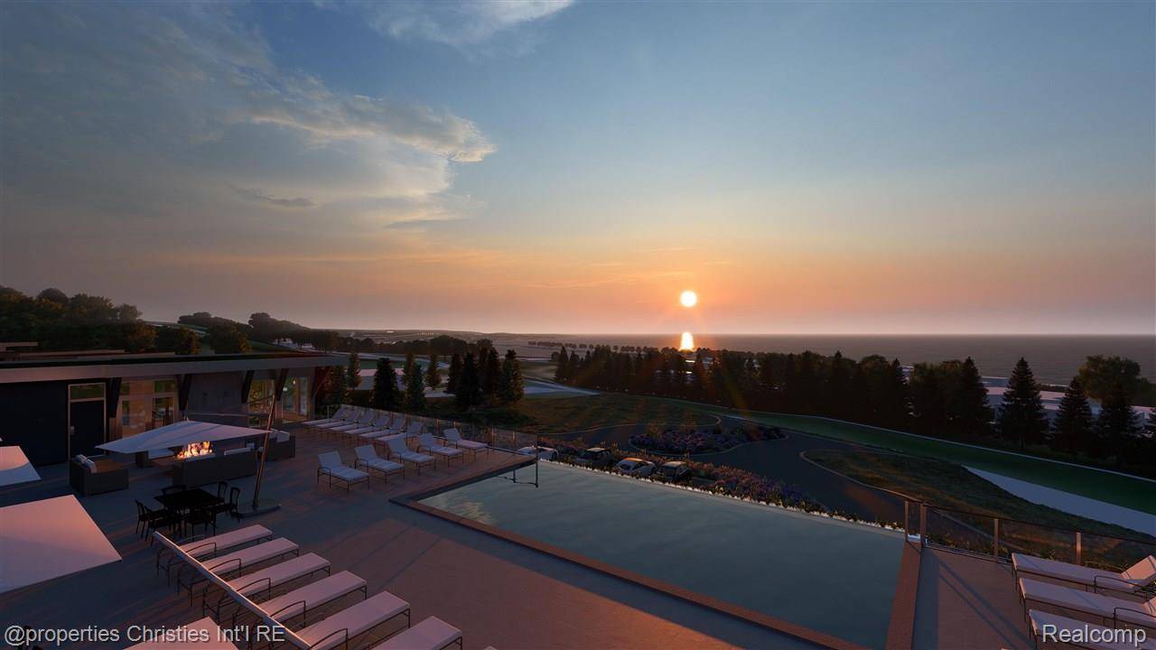 Petoskey, MI 49770,3575 Charlevoix AVE #27