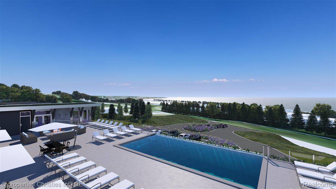 Petoskey, MI 49770,3575 Charlevoix AVE #14