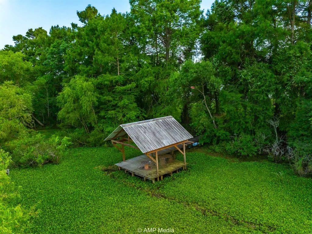 Liberty, TX 77575,1180 County Road 2099