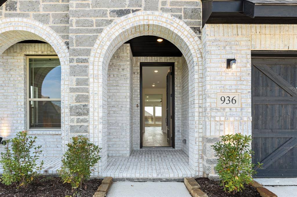 Desoto, TX 75115,936 Homestead Drive