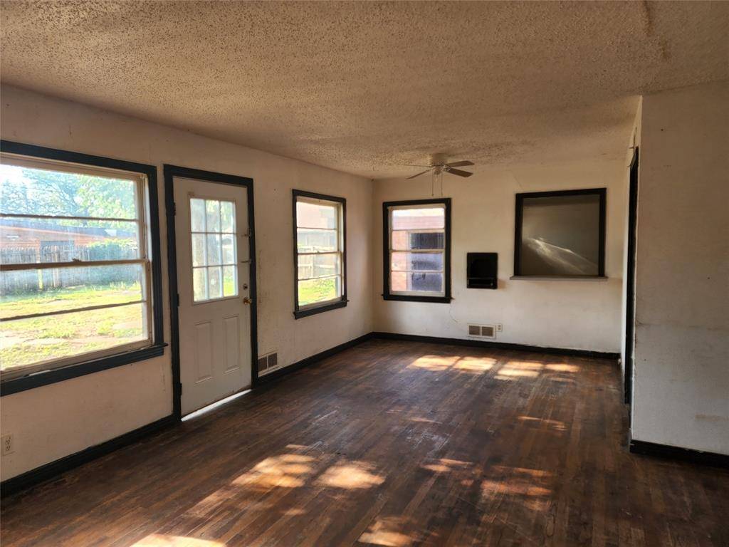 Abilene, TX 79605,342 S Leggett Drive