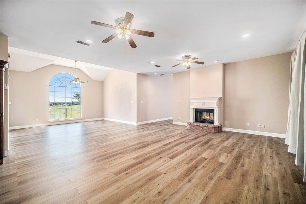 Mansfield, TX 76063,7509 County Road 526