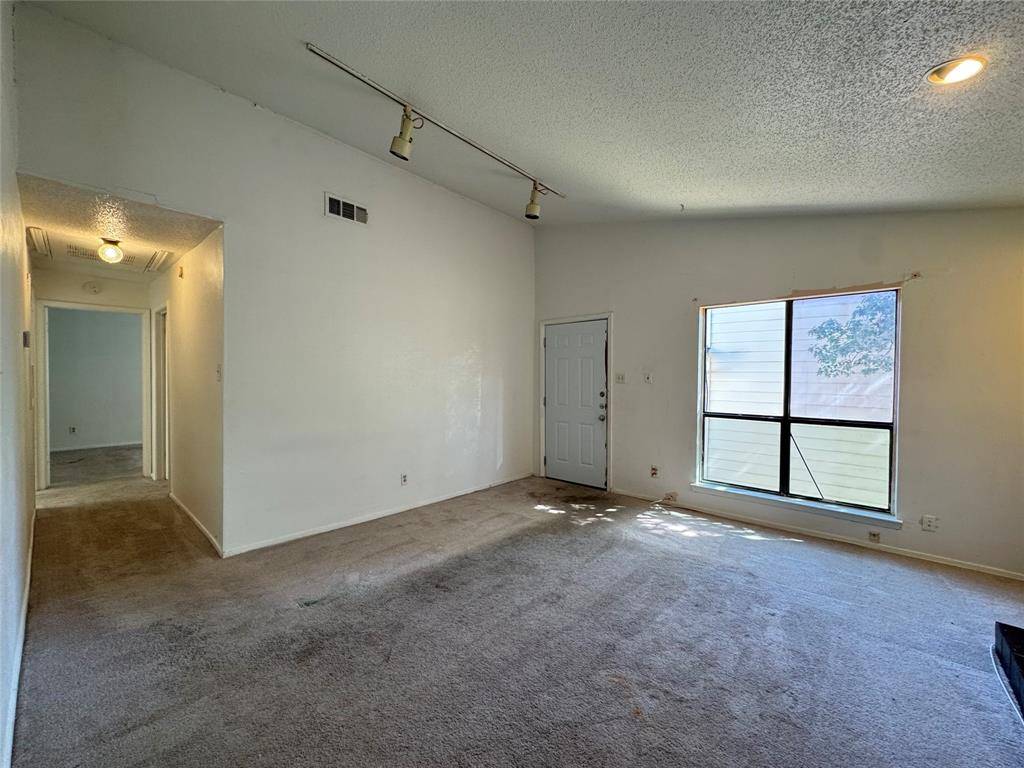 Dallas, TX 75214,6646 E Lovers Lane #808