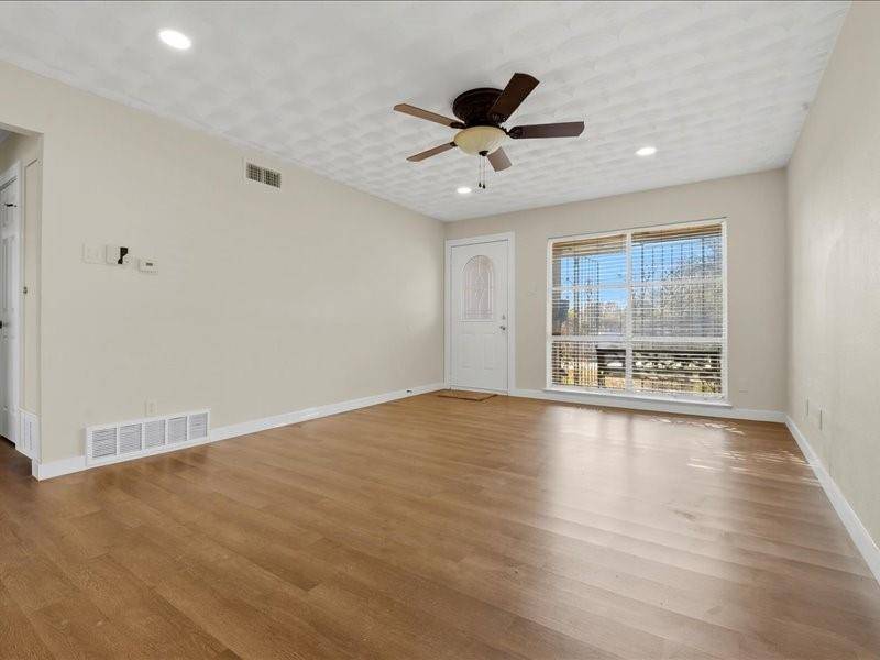 Dallas, TX 75232,509 Bluewood Drive