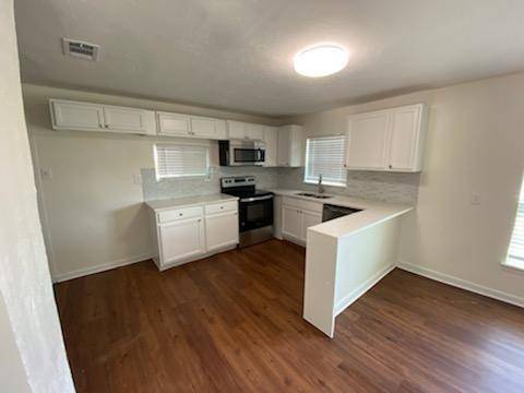 Tom Bean, TX 75491,108 N Shaw