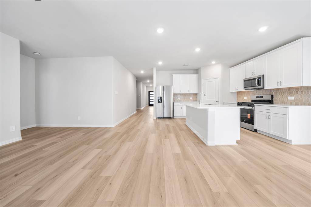 Mckinney, TX 75069,521 Midnight Oak Drive