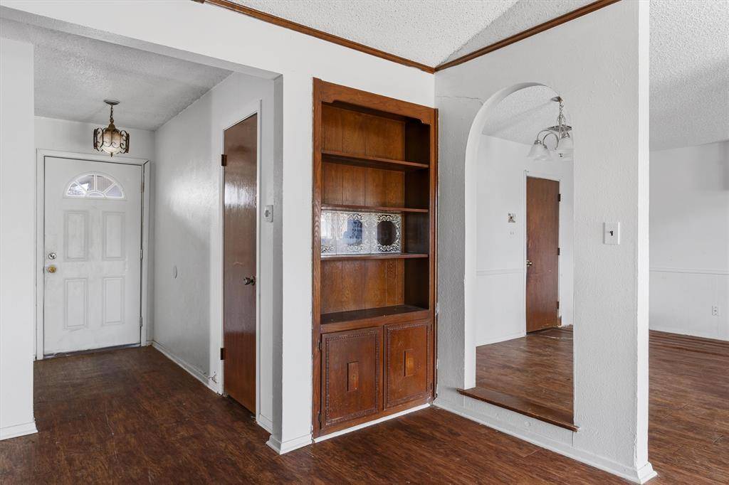 Forest Hill, TX 76140,7537 Folkstone Drive