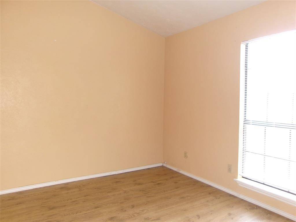 Grand Prairie, TX 75052,622 W Warrior Trail