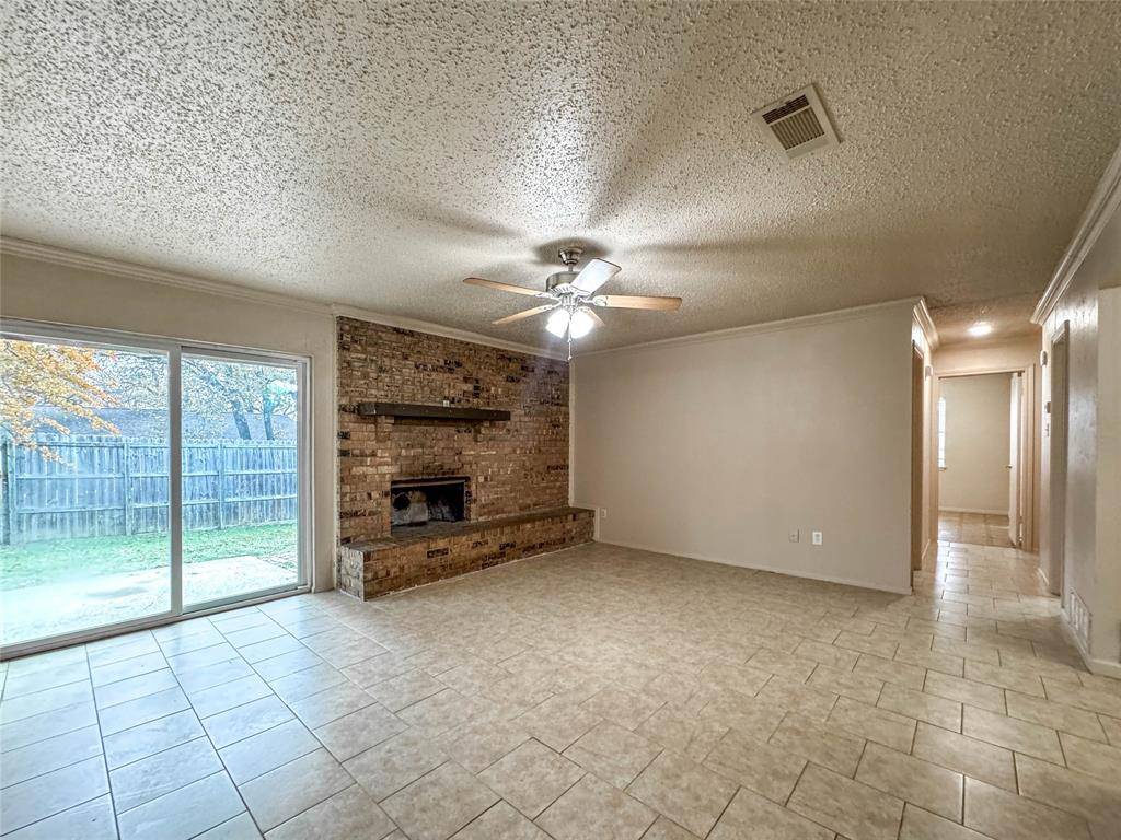 Denton, TX 76209,1112 Autumn Oak Drive