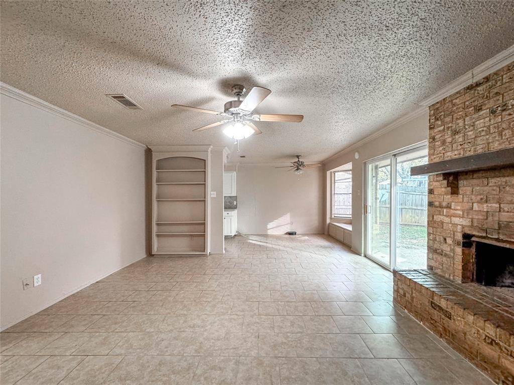 Denton, TX 76209,1112 Autumn Oak Drive