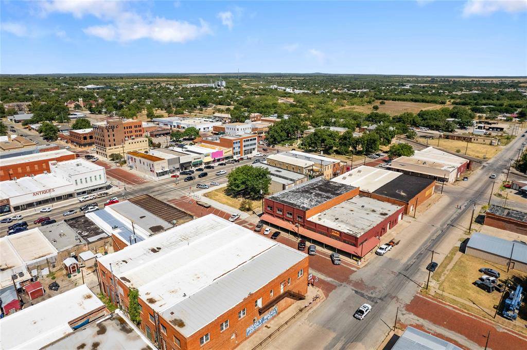 Coleman, TX 76834,115 E Pecan Street