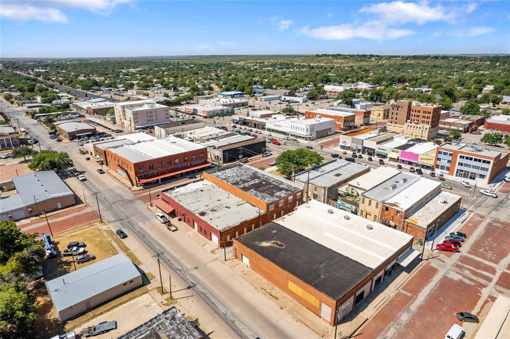 Coleman, TX 76834,115 E Pecan Street