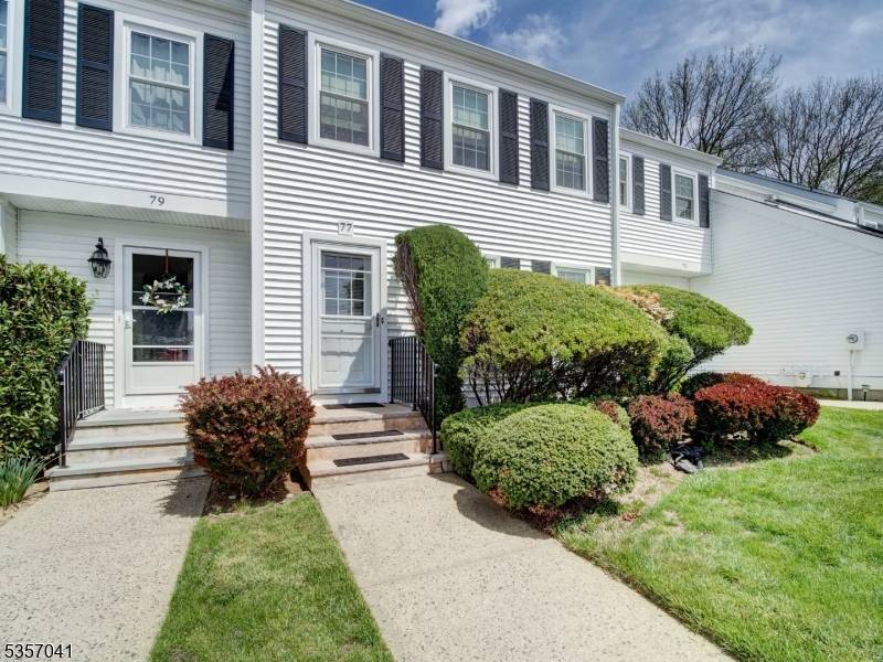 Mendham Boro, NJ 07945,77 Hampshire Dr