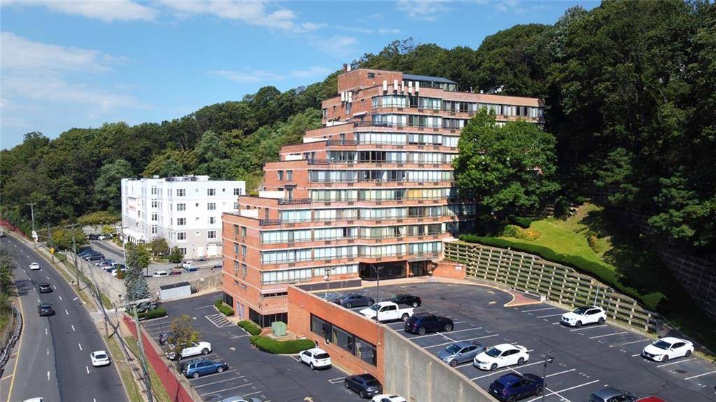 Staten  Island, NY 10304,755 Narrows RD North #501