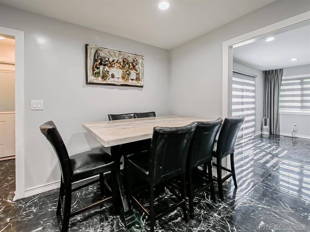 Troy, MI 48083,2196 Niagara ST