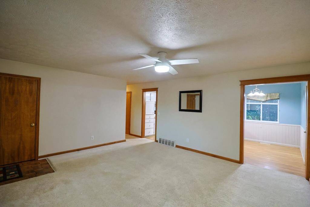 Saginaw, MI 48638,5431 Willowbrook DR