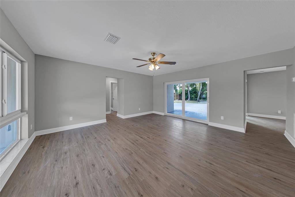 Pompano Beach, FL 33060,421 SE 5th Ave