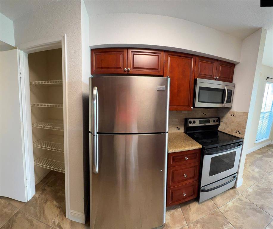 Coral Springs, FL 33071,805 Riverside Dr #1112